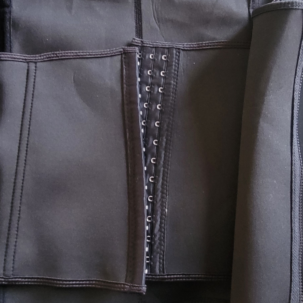 Waist trimmer